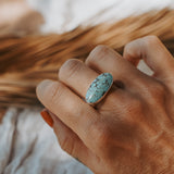 Horizontal Ring in Hubei Turquoise (Size 9.5)